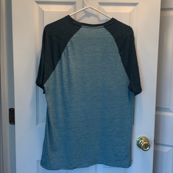 EUC Bundle of 2 baseball t shirts, sz L - Picture 7 of 11